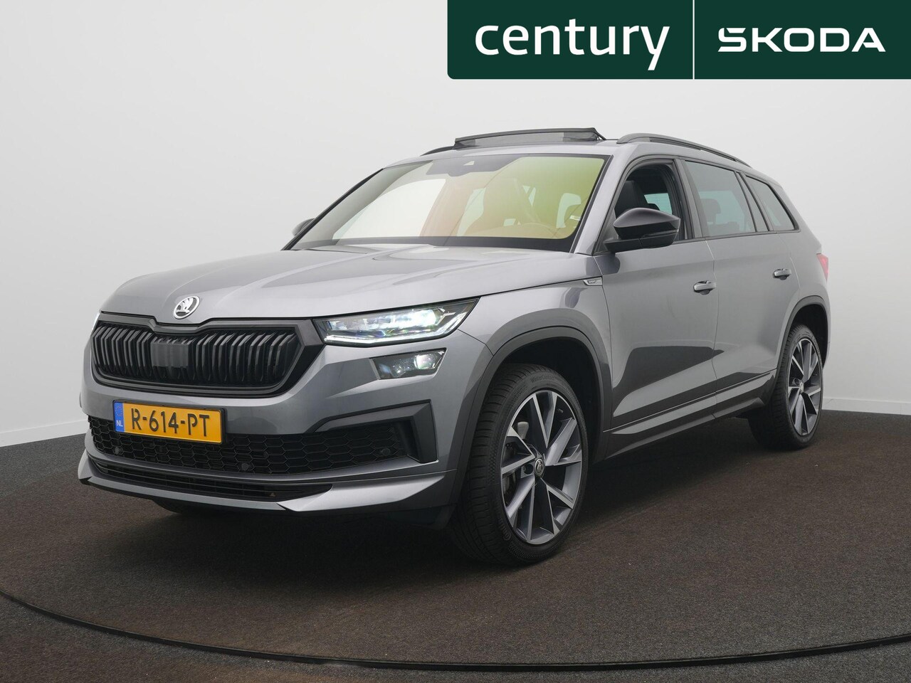 Skoda Kodiaq - 1.5 TSI Sportline Business 7p. DSG / Leer / Elek. Stoelen / Elek. Trekhaak / Panodak - AutoWereld.nl