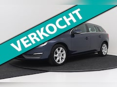 Volvo V60 - 1.6 T3 Momentum | Recent Dealer Ond. | Org NL | Navigatie | 102.000 KM |