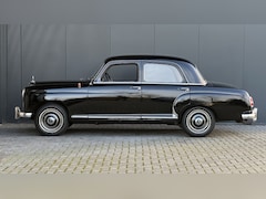 Mercedes-Benz 180 - D Ponton