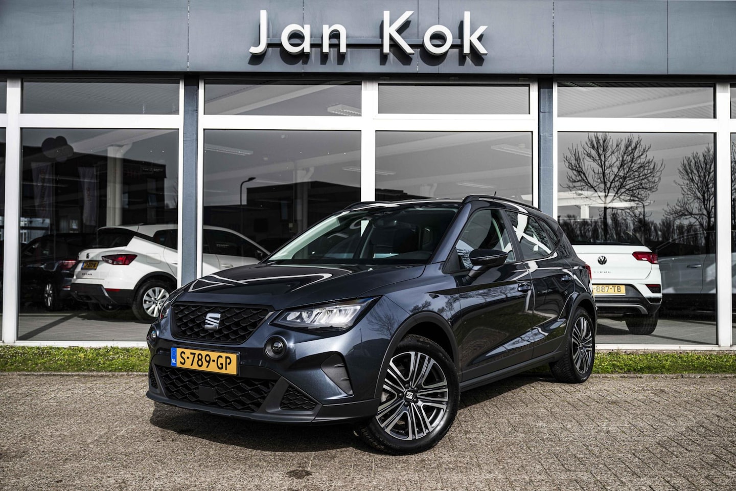 SEAT Arona - 1.0 TSi 95 pk Style | LED | 17" Bi-Color | Full Link - AutoWereld.nl