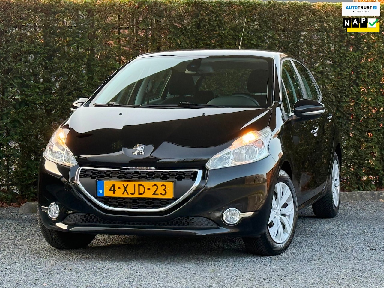 Peugeot 208 - 1.2 VTi Envy/DB-RIEM V.V/LAGE KM/GARANTY-RIJKLAAR! - AutoWereld.nl