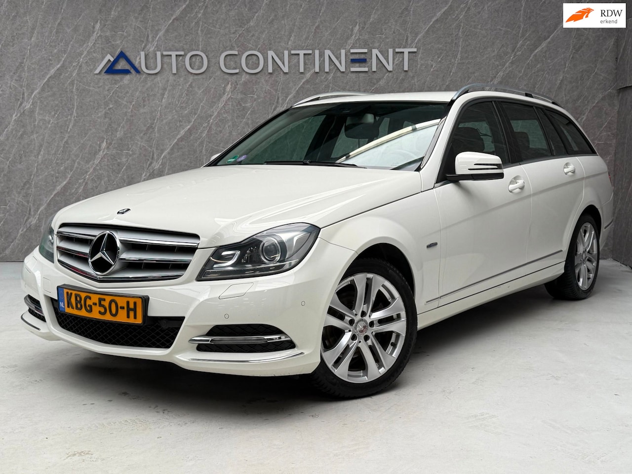 Mercedes-Benz C-klasse Estate - 200 Avantgarde / AUT / APK - AutoWereld.nl