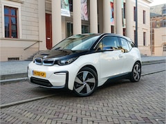 BMW i3 - 120Ah 42kWh Executive Edition l Warmtepomp l Camera l Navi l Cruise- en Climate Control