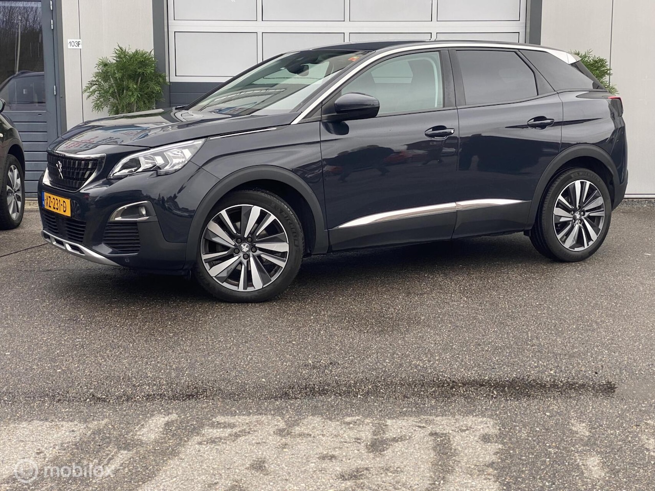 Peugeot 3008 - 1.2 PureTech | 360 CAMERA | NAVI | CARPLAY - AutoWereld.nl