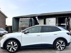 Volkswagen ID.4 - 77kWh 204pk aut First Edition - nap - 20 inch - navi - keyless - sfeerverl - cam - front +