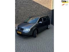 Volkswagen Touran - 1.6-16V FSI Trendline