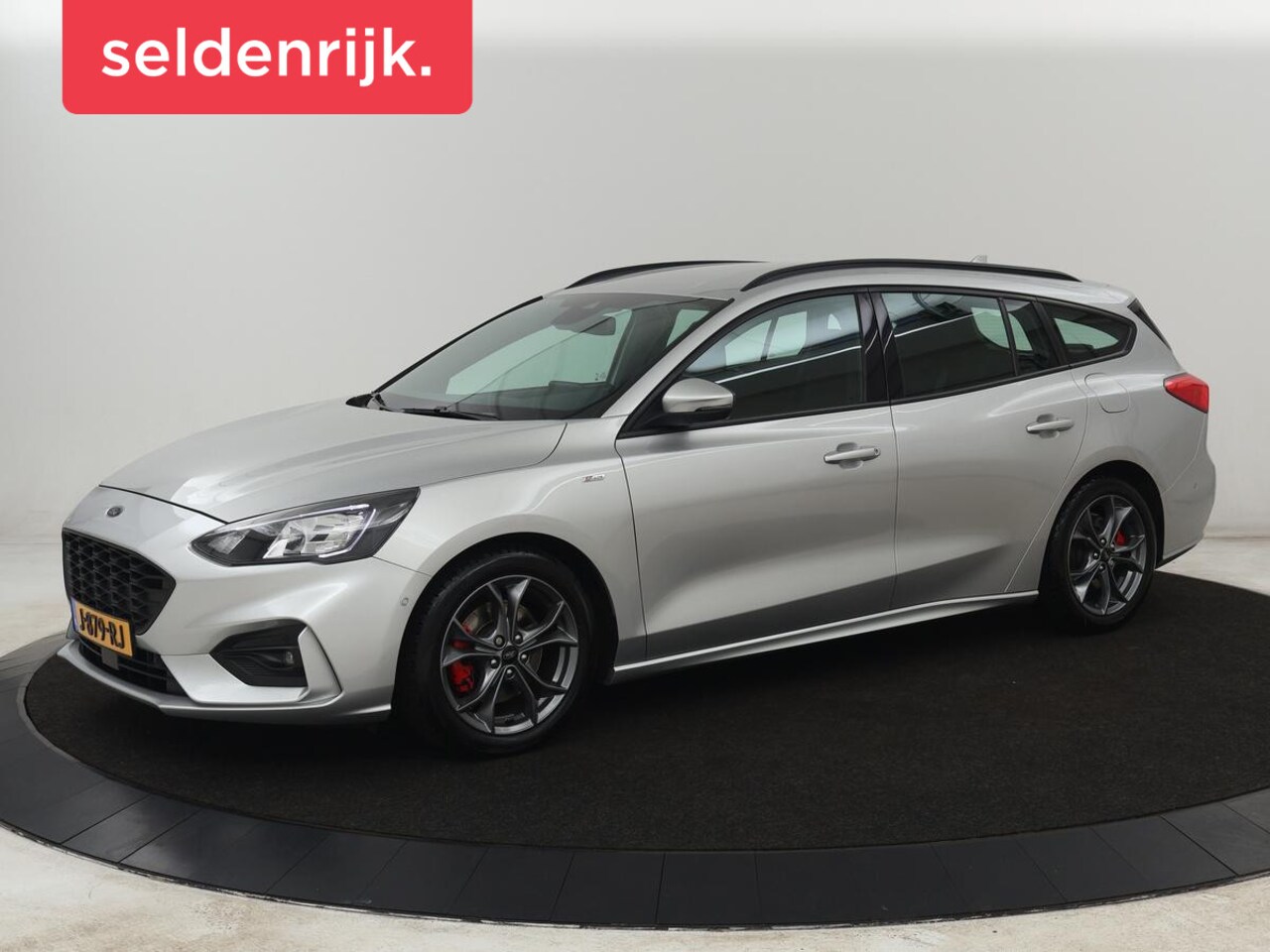 Ford Focus - 1.5 EcoBoost ST Line | Stoelverwarming | Adaptive cruise | Camera | B&O Sound | Caplay | K - AutoWereld.nl