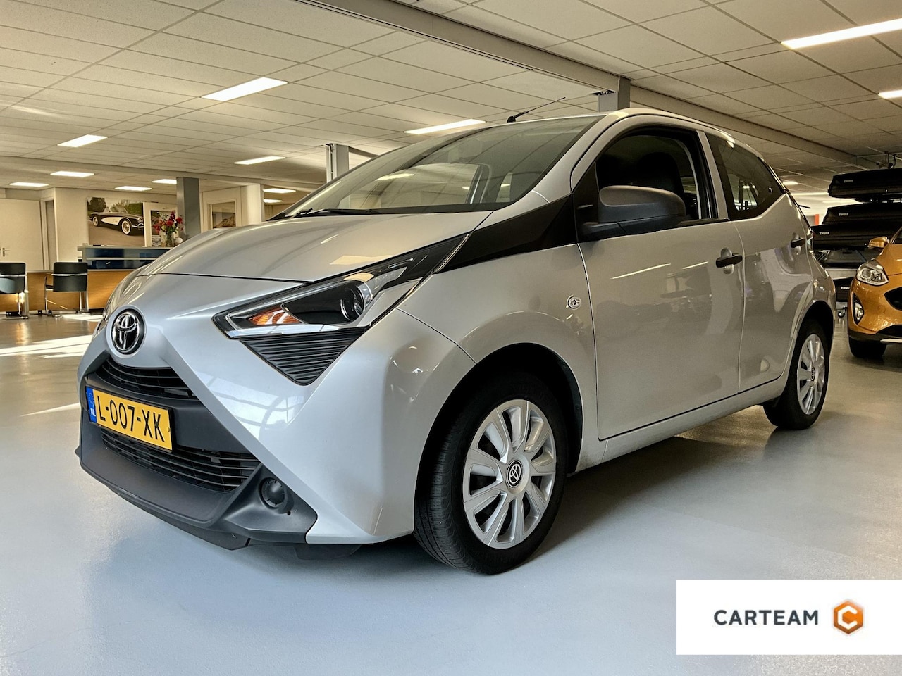Toyota Aygo - 1.0 VVT-i x-fun ** RIJKLAARPRIJS ** - AutoWereld.nl