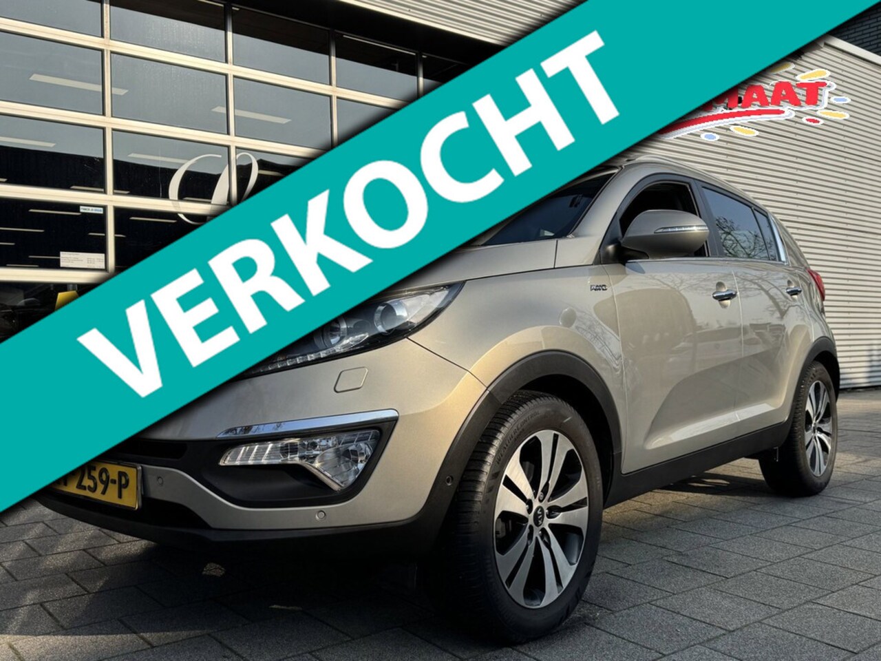 Kia Sportage - 2.0 Super Pack AWD - AUTOMAAT I Navigatie I Leer I Airco PDC I Xenon I Sport velgen I Trek - AutoWereld.nl