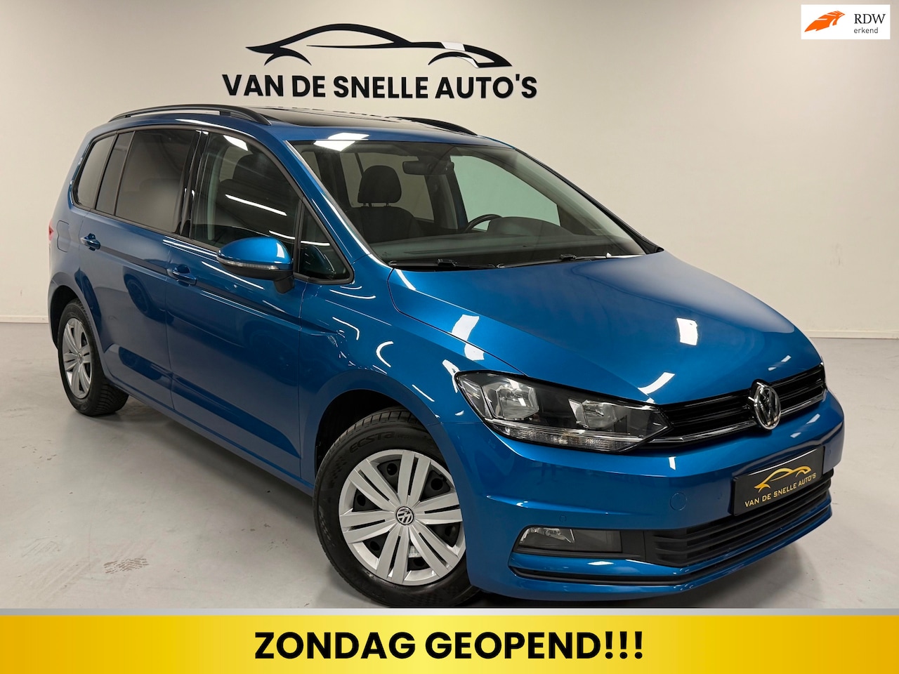 Volkswagen Touran - 1.2 TSI Highline 7p PANO/ACC/CLIMA/PDC/CARPLAY - AutoWereld.nl