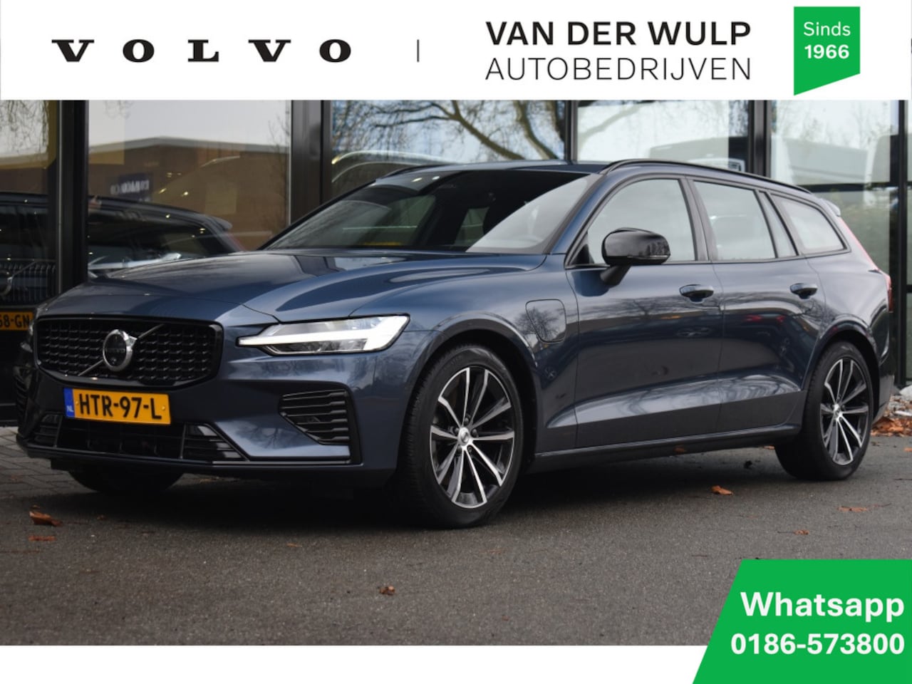 Volvo V60 - T6 350pk AWD Plus Dark | Trekhaak | 360 | Verwarmde voorruit - AutoWereld.nl