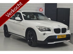 BMW X1 - sDrive18i Executive // CLIMA // NAVI // CRUISE // TREKHAAK // PDC //