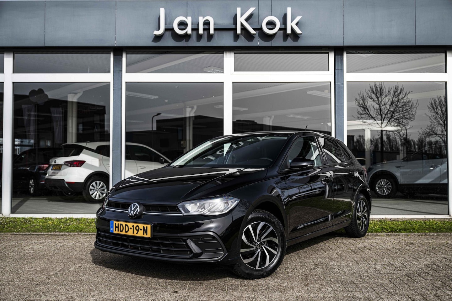 Volkswagen Polo - 1.0 TSi 95 pk Life Edition | Keyless | Camera | Stoelverwarming - AutoWereld.nl