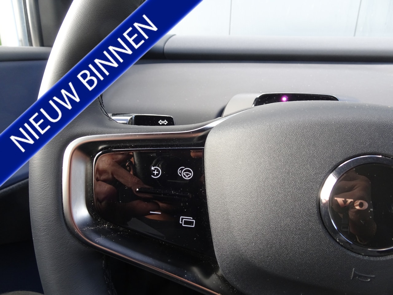 Volvo EX30 - Single Motor Core 51 kWh Single Motor Core 51 kWh - AutoWereld.nl