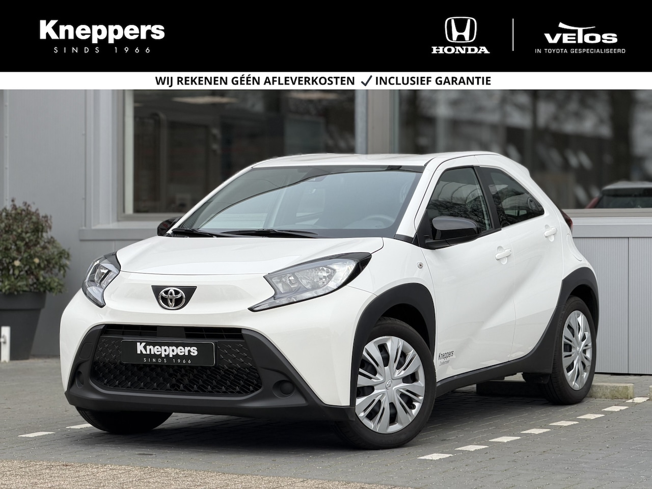 Toyota Aygo X - 1.0 VVT-i Play | GEEN AFLEVERKOSTEN |  Apple/Android, Cruise control, Voorstoelen verwarmd - AutoWereld.nl