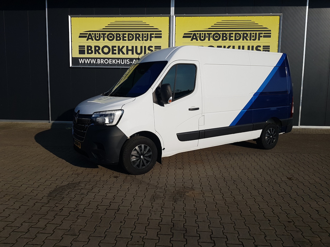 Renault Master - T35 2.3 dCi 150 L2H3 Energy T35 2.3 dCi 150 L2H3 Energy - AutoWereld.nl