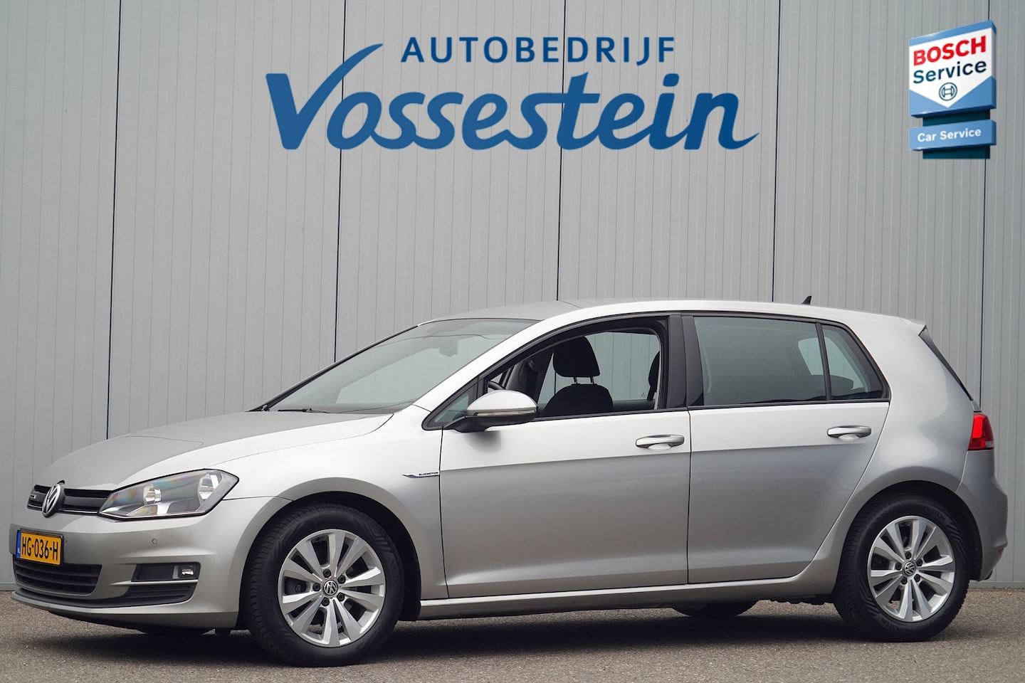 Volkswagen Golf - 1.0 TSI Business Edition Connected / Navi / NL-Auto / Cruise / Climate / Camera - AutoWereld.nl