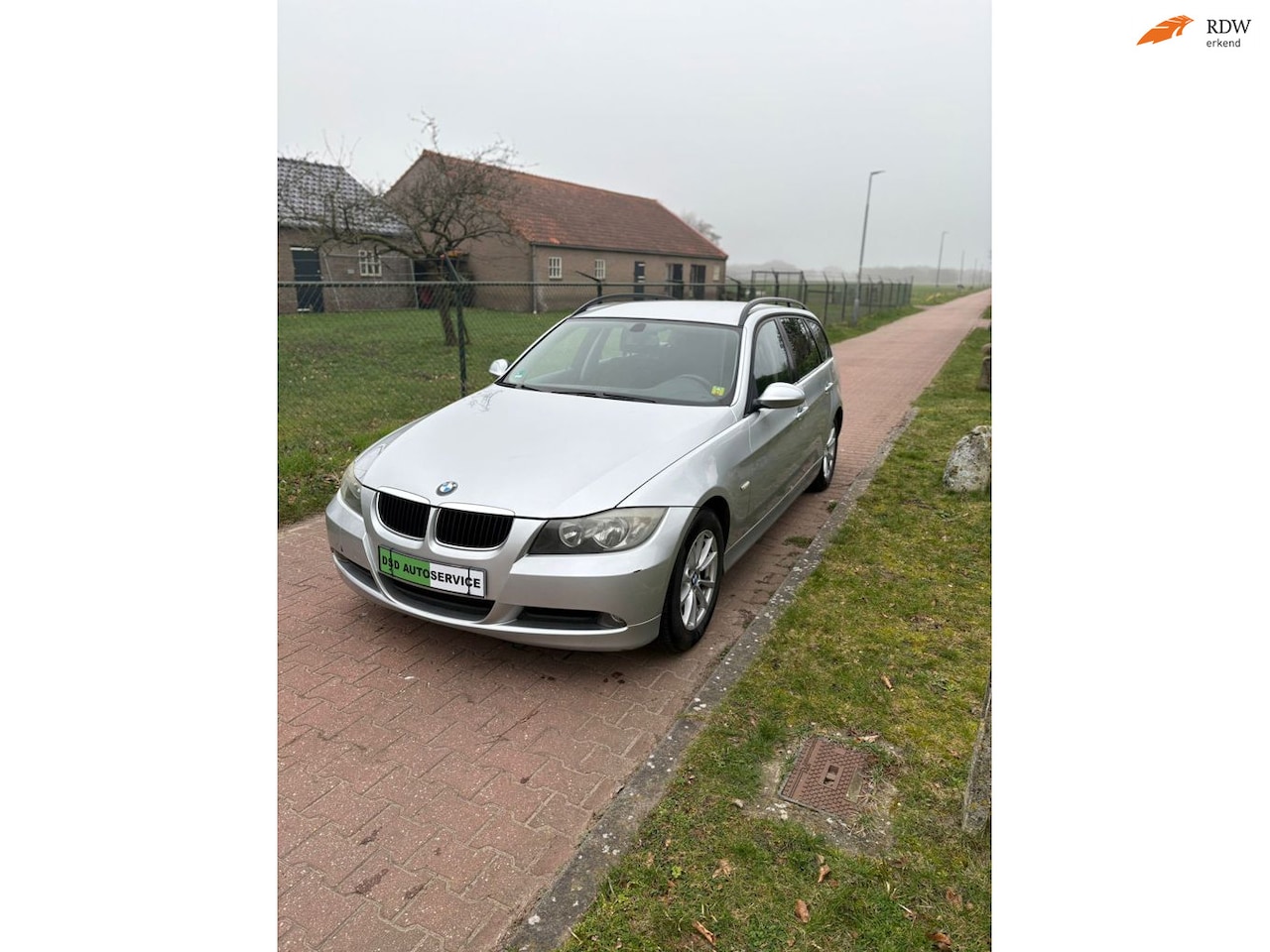 BMW 3-serie Touring - 318i Business Line 318i Business Line - AutoWereld.nl