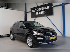 Volkswagen T-Roc - 1.0 TSI Style - N.A.P. Airco, Cruise, Navi, PDC, Carplay
