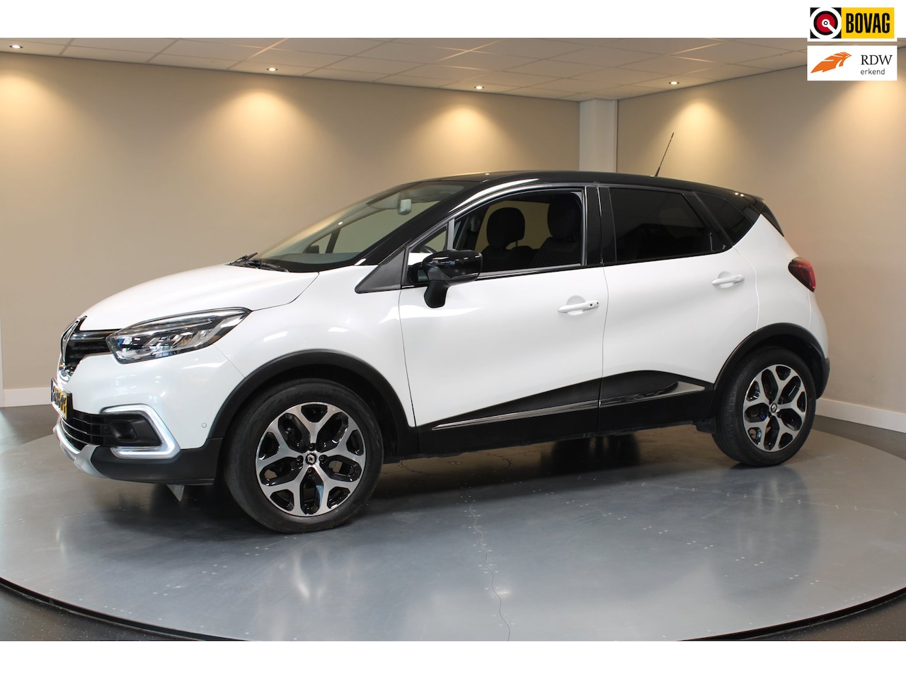 Renault Captur - 1.3 TCe Intens *Automaat* Trekhaak|Camera|Navi|DAB|Parelmoer - AutoWereld.nl