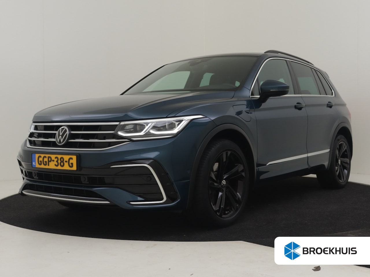 Volkswagen Tiguan - 1.4 TSI eHybrid R-Line Business+245Pk DSG/AUTO | Trekhaak | Achteruitrijcamera | stoel/stu - AutoWereld.nl