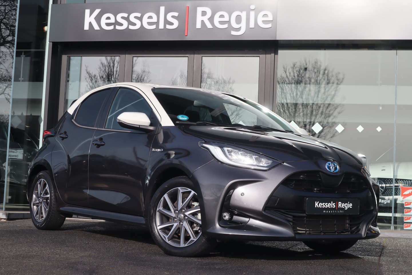 Toyota Yaris - 1.5 Hybrid HuD Blis ACC Camera LED CarPlay Navi DAB Sensoren - AutoWereld.nl