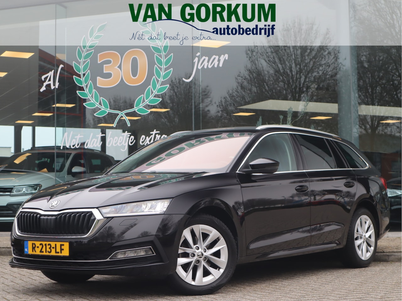 Skoda Octavia Combi - 1.0 e-TSI Business Edition Plus 1.0 e-TSI Business Edition Plus Automaat - AutoWereld.nl