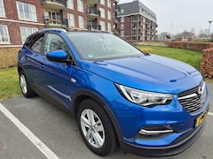 Opel Grandland X - 1.2 Turbo Business