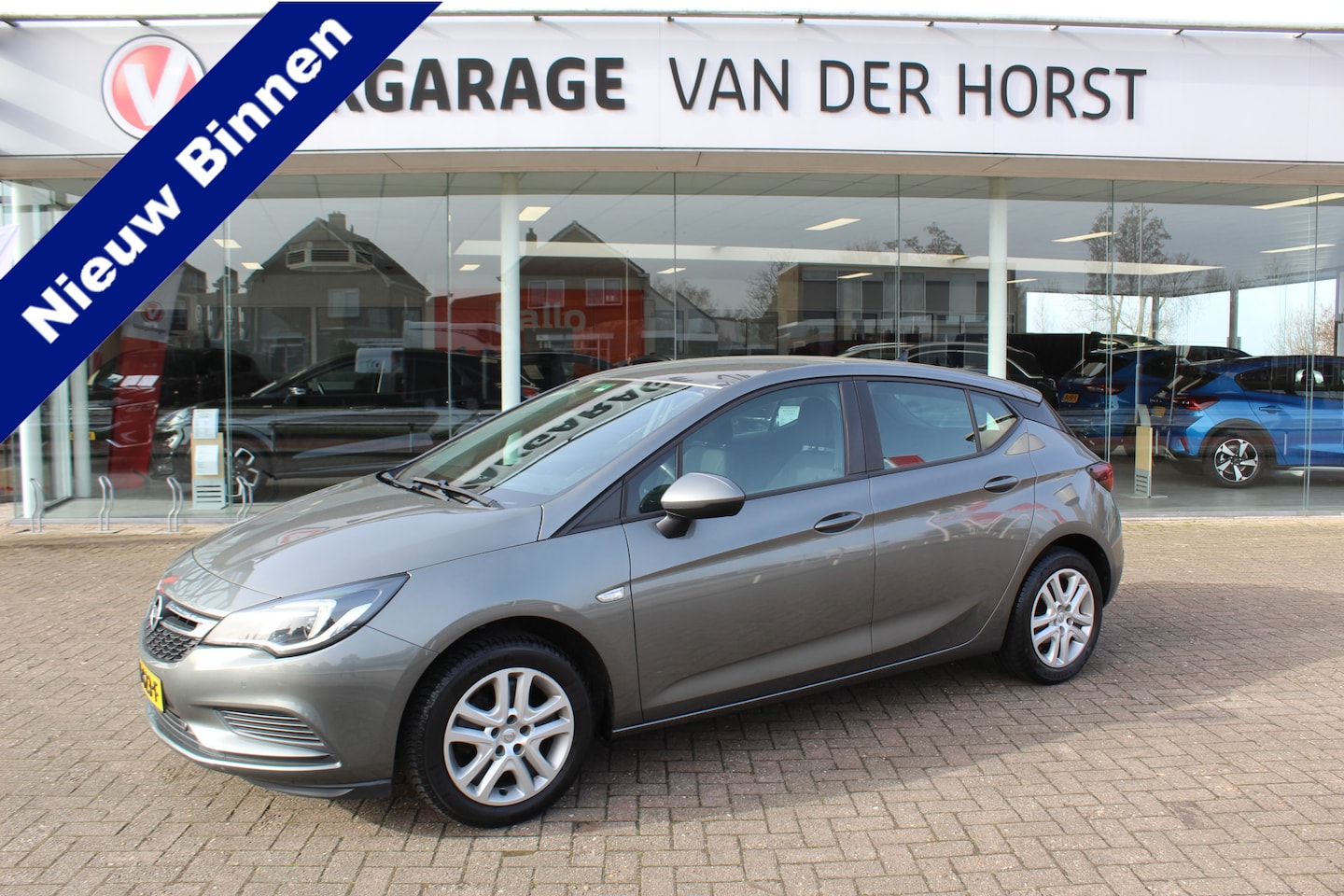 Opel Astra - 1.0 Turbo Online Edition 5deurs , zeer nette auto Climate control , Cruise control , Navig - AutoWereld.nl