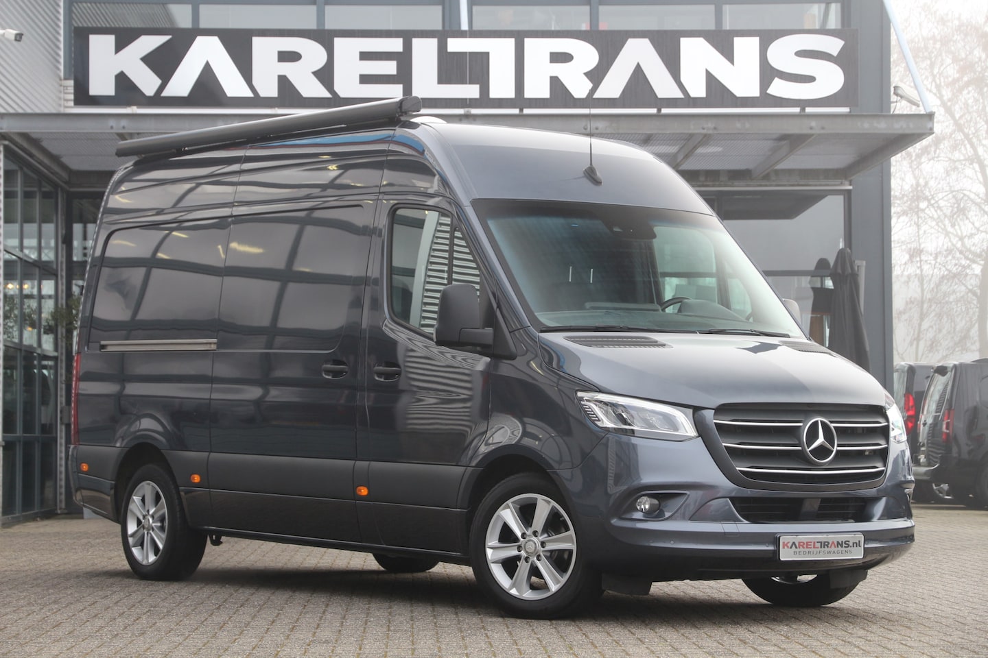 Mercedes-Benz Sprinter - 317 CDI | Aut. | L2H2 | Omvormer | Inrichting | Luifel | 3.5t trekgewicht.. - AutoWereld.nl