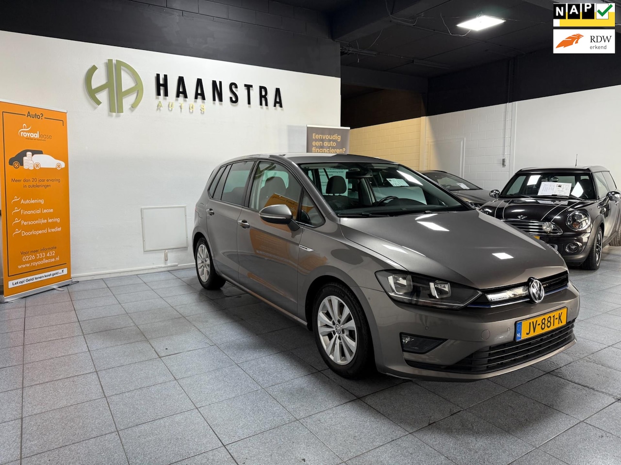 Volkswagen Golf Sportsvan - 1.0 TSI Connected Navi Camera, Apple-Carplay Dealer Auto! - AutoWereld.nl