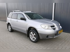 Mitsubishi Outlander Sport - 2.0 Invite+ AIRCO, TREKHAAK