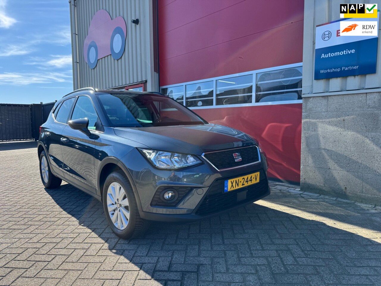 SEAT Arona - 1.0 TSI Style Business Intense 1.0 TSI Style Business Intense, CarPlay, Keyless, Climate control, Adaptive cruise control - AutoWereld.nl
