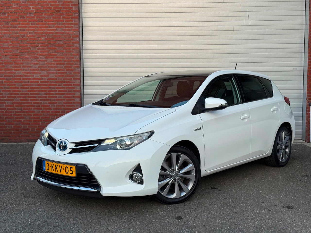 Toyota Auris - 1.8 Hybrid Lease| PANO| NAVI| NAP| NEW APK - AutoWereld.nl