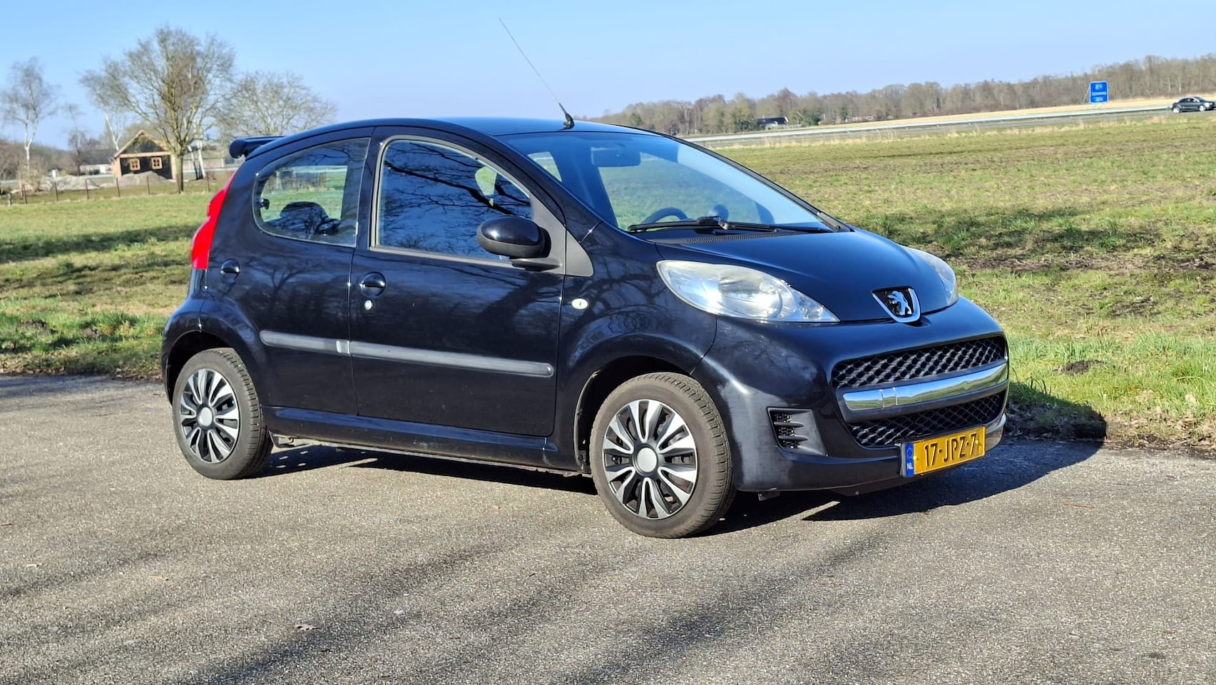 Peugeot 107 - 1.0-12V Sublime - AutoWereld.nl