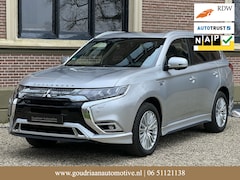 Mitsubishi Outlander - 2.4 PHEV Instyle+ Zeer luxe | CarPlay | Panodak