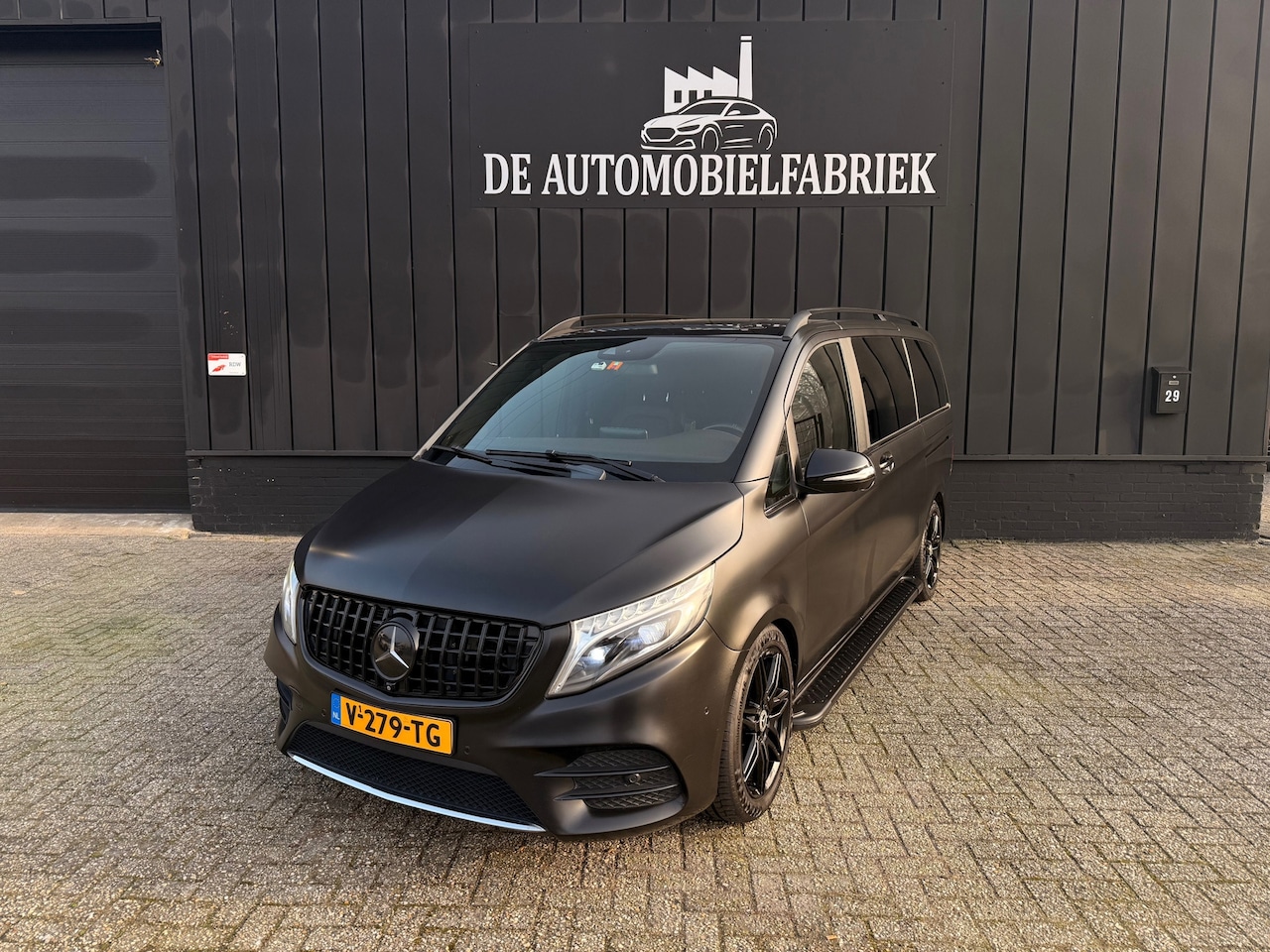 Mercedes-Benz V-klasse - 250 BlueTEC Lang DC Avantgarde AMG - AutoWereld.nl