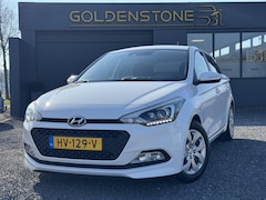 Hyundai i20 - 1.2 HP i-Motion Comfort 2e Eigenaar, Navi, Trekhaak, Camera, Pdc, Dealer Onderhouden, N.A.