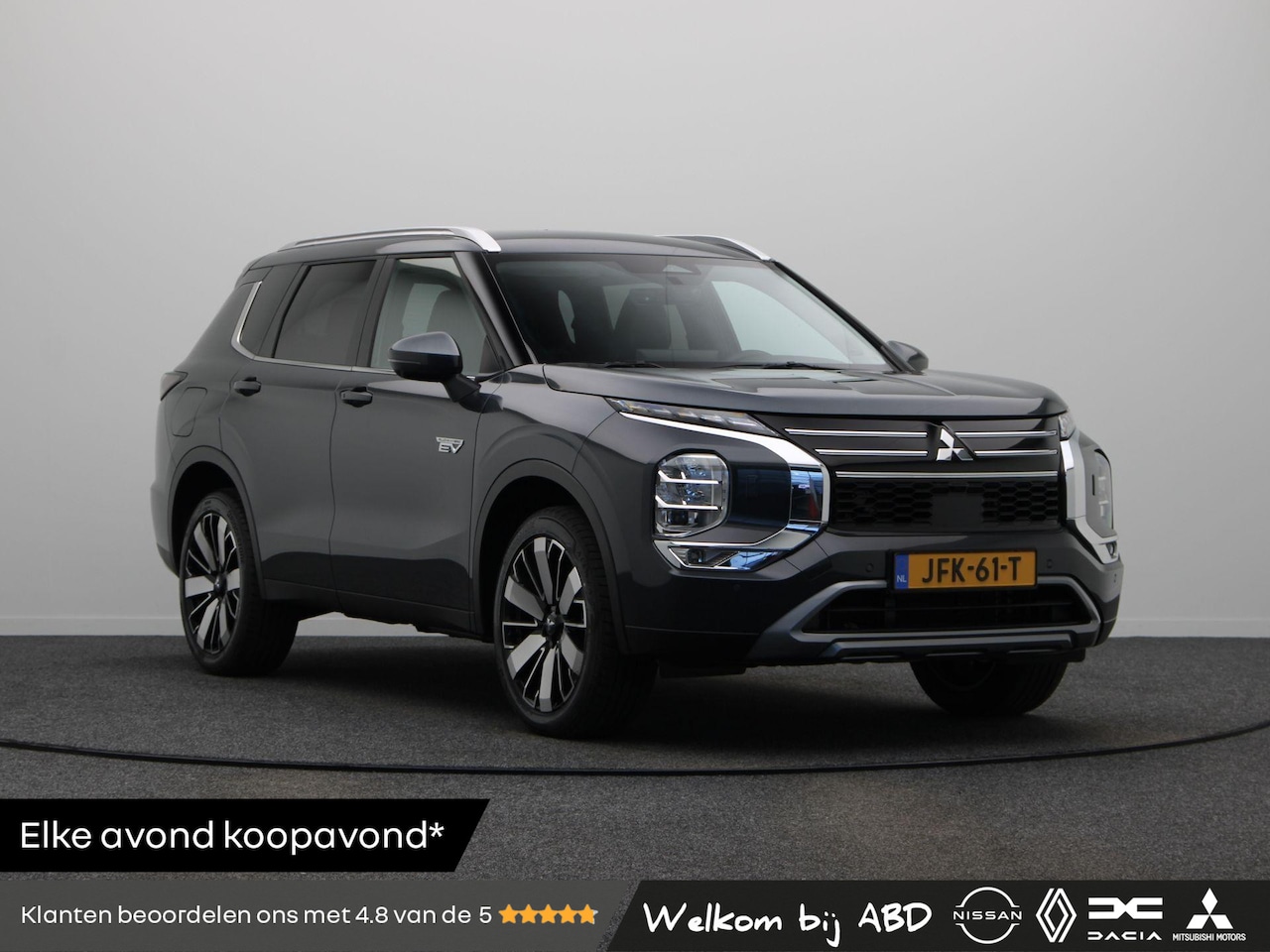 Mitsubishi Outlander - 2.4 PHEV First Edition | HUD | Elektrisch bedienbare achterklep | Stoel- en stuurverwarmin - AutoWereld.nl