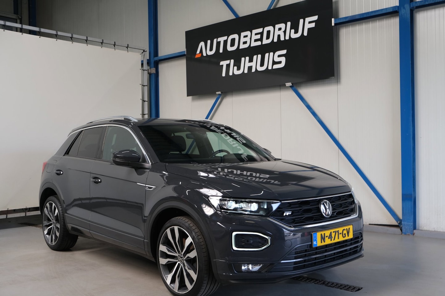 Volkswagen T-Roc - 1.5 TSI Sport Business R-Line Automaat - N.A.P. Airco, Cruise, Virtual Display, Carplay. - AutoWereld.nl