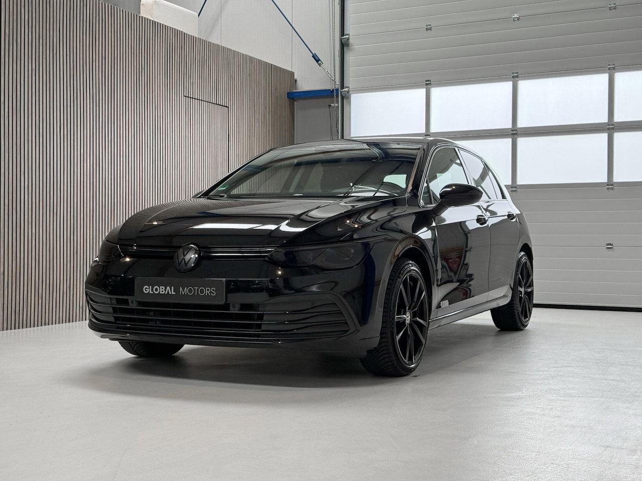 Volkswagen Golf - 1.5 TSI Life Business - NL AUTO - VIRTUAL COCKPIT - CARPLAY - SFEERVERLICHTING - MASSAGE S - AutoWereld.nl