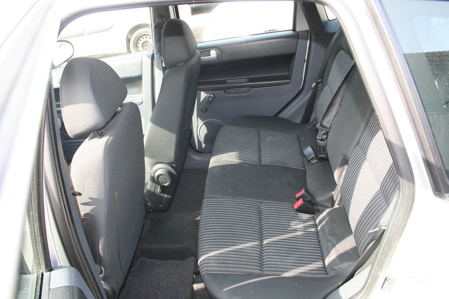 Mitsubishi Colt - 1.3 Invite+