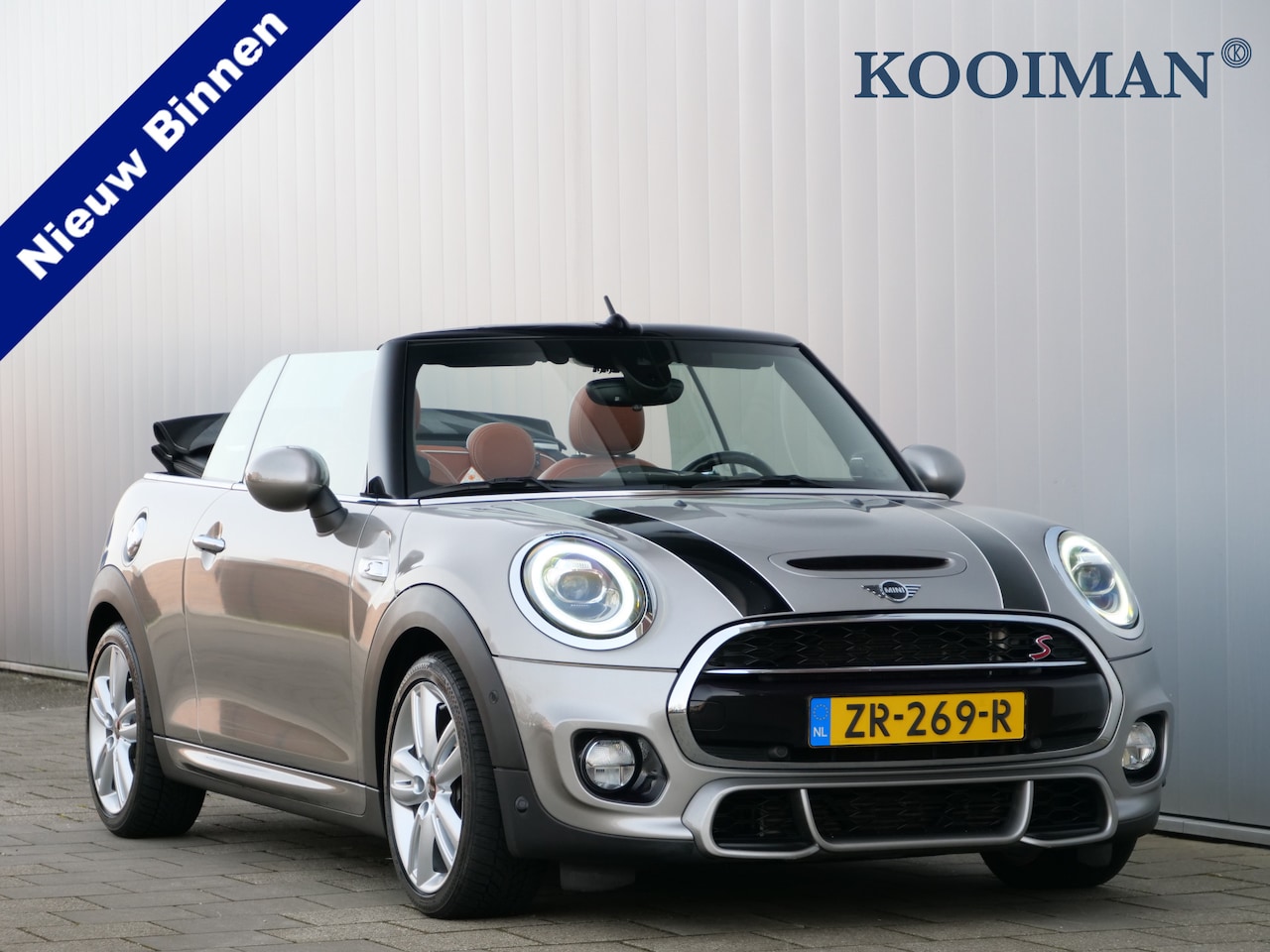 MINI Cabrio - Mini 2.0 Cooper S Knightsbridge Edition JCW-Pakket / Apple Carplay / ACC / Keyless entry - AutoWereld.nl