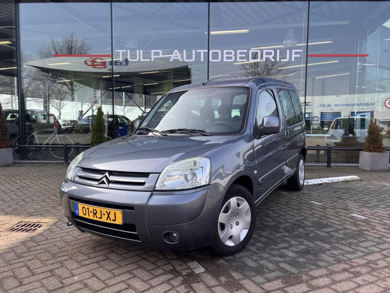 Citroën Berlingo - combi 1.6i Multispace Attraction Airco - AutoWereld.nl