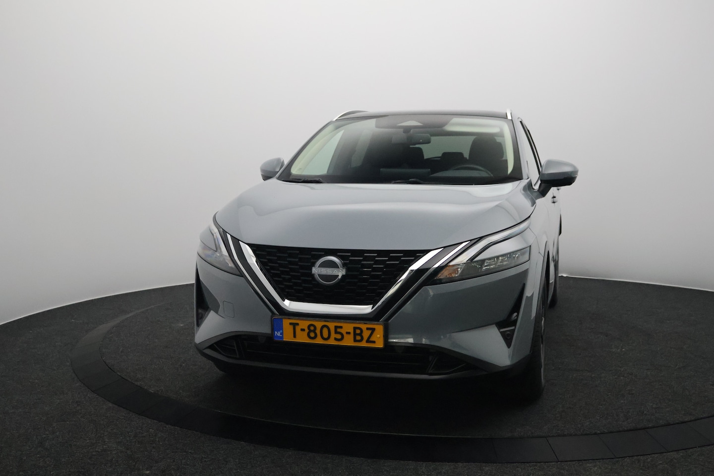 Nissan Qashqai - 1.3 MHEV Xtronic N-Connecta | Trekhaak | 360° Camera | Panoramadak | Navigatie - AutoWereld.nl