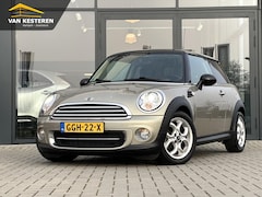 MINI Cooper - 1.6 122pk Panoramaschuifdak | Stoelverw. | PDC | Navigatie | Xenon |