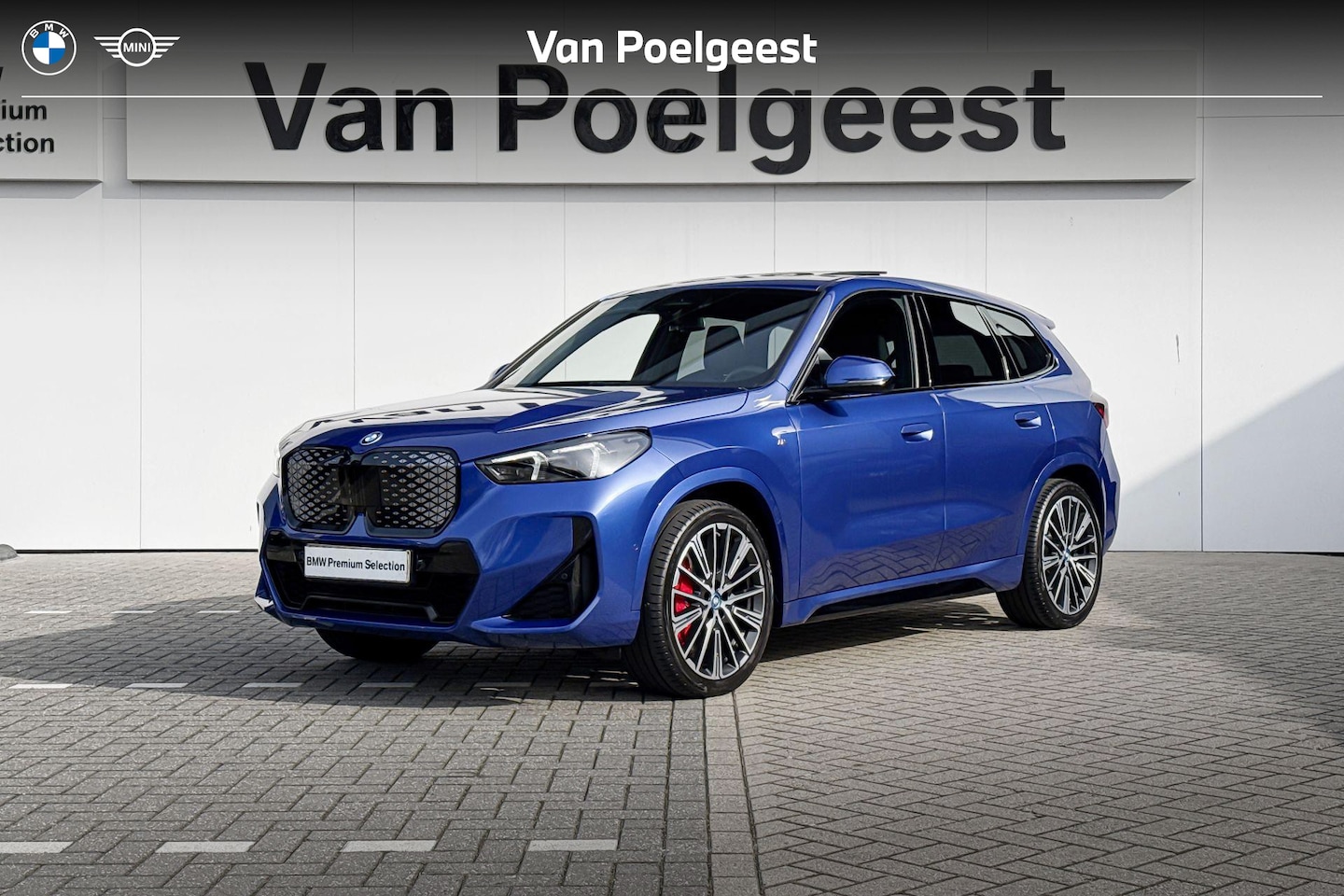 BMW iX1 - xDrive30 67 kWh | Premium Pack | M Sport |  Harman Kardon - AutoWereld.nl