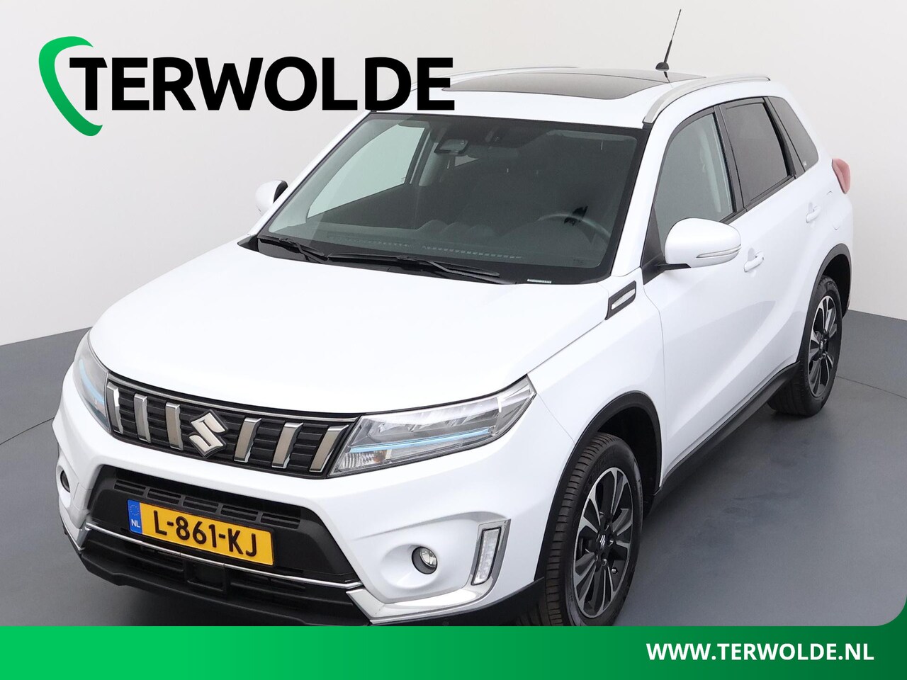 Suzuki Vitara - 1.4 Boosterjet Style Smart Hybrid | Panoramadak | Navigatie | Parkeercamera | Trekhaak | H - AutoWereld.nl
