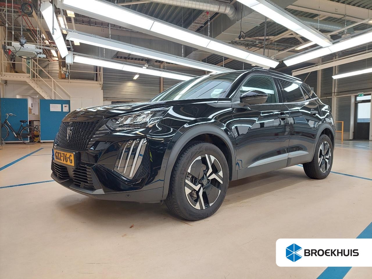 Peugeot 2008 - 1.2 Hybrid 136 Allure | Automaat | Navigatie | Camera voor + achter | Adaptieve cruise con - AutoWereld.nl