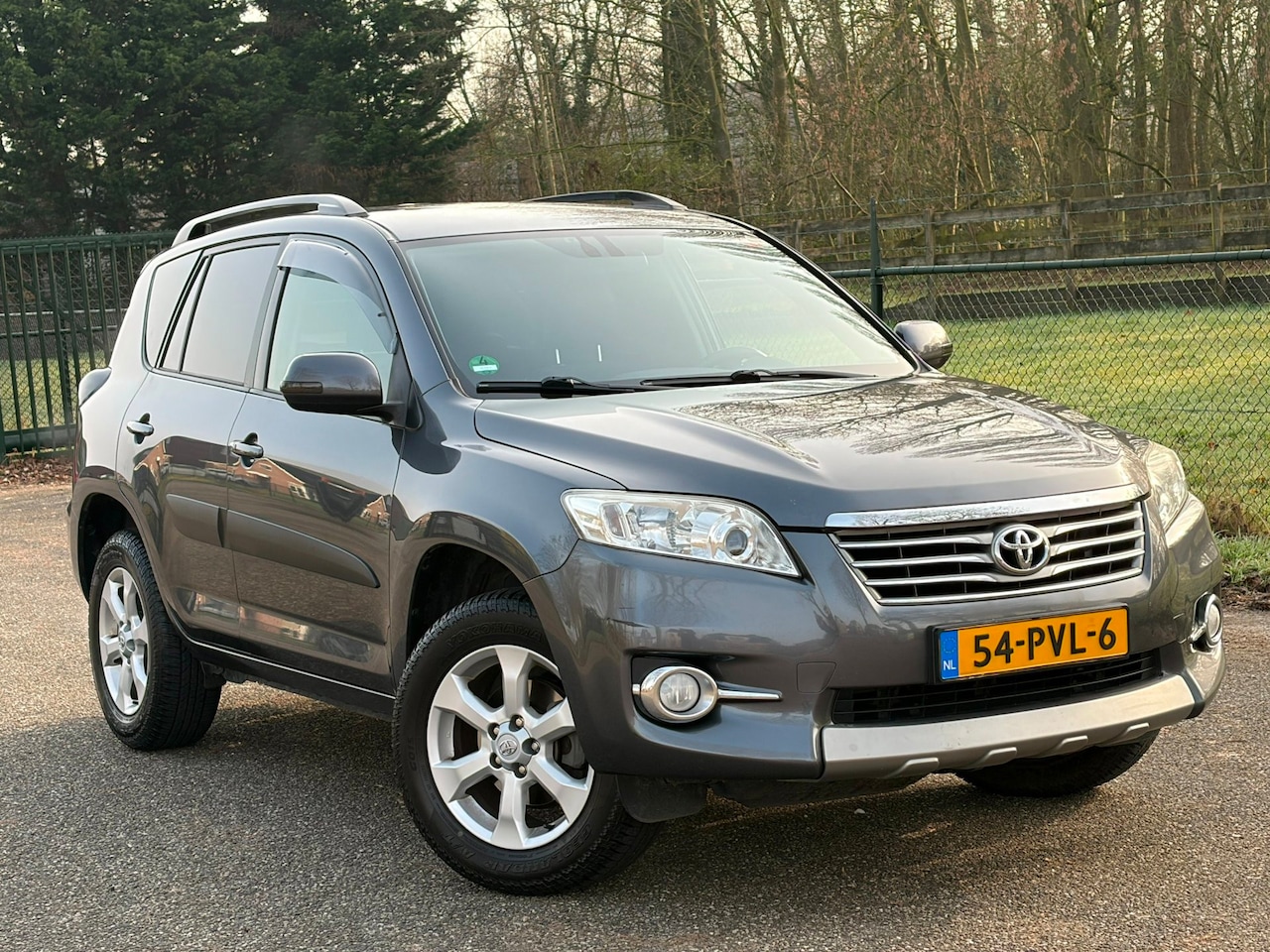 Toyota RAV4 - 2.0 VVTi Executive Business /Automaat/Navi/Camera/Trekhaak/ - AutoWereld.nl